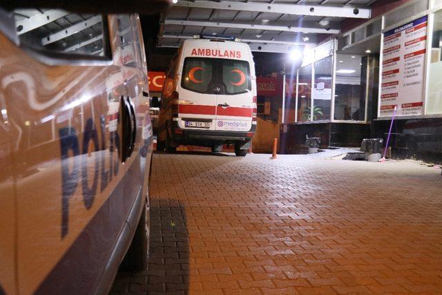 Ambulans gecikince doktoru zorla ambulansa bindirdi