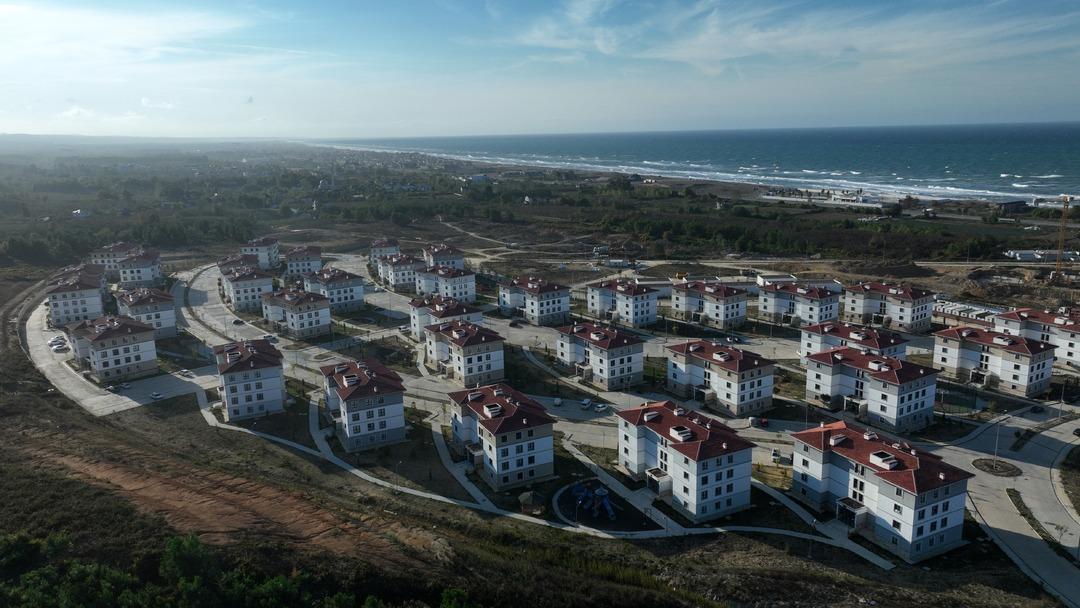 Bakan Kurum dan sosyal konut paylaşımı: “Yüzyılın konut projesiyle daha nice yuvalar yapacağız"  1