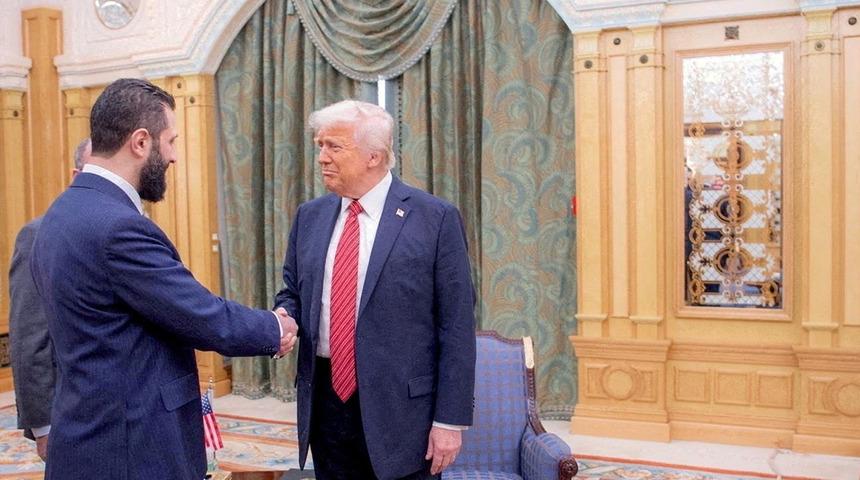 Bir ilk gerçekleşti! Trump ile Şara bir araya geldi