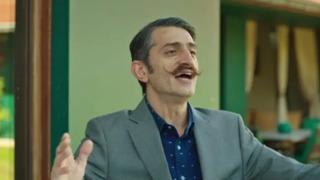 Zor günler geçiriyordu! Metin Keçeci çöpten kartonları alıp otobüse bindi