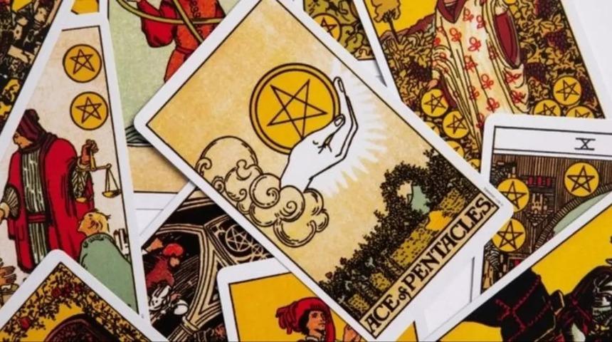 11 Kasım gizemi: Tarot kartları ne söylüyor? Kaderinizde neler var?