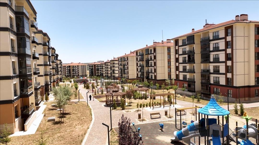 TOKİ ye rekor başvuru! Murat Kurum duyurdu:  İlk gün başvuran kişi sayısı...  4