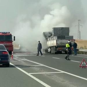 Alev alan tır, söndürüldü