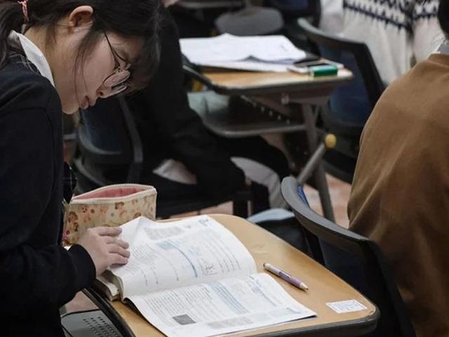 O ülkeye seyahat edecekler dikkat: Uçuşları tek tek durduruyorlar! Sebebi üniversite sınavı çıktı