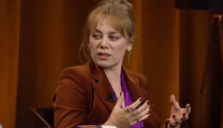 "Göğüs uçlarına jilet atıyorlar" diyerek anlattı!