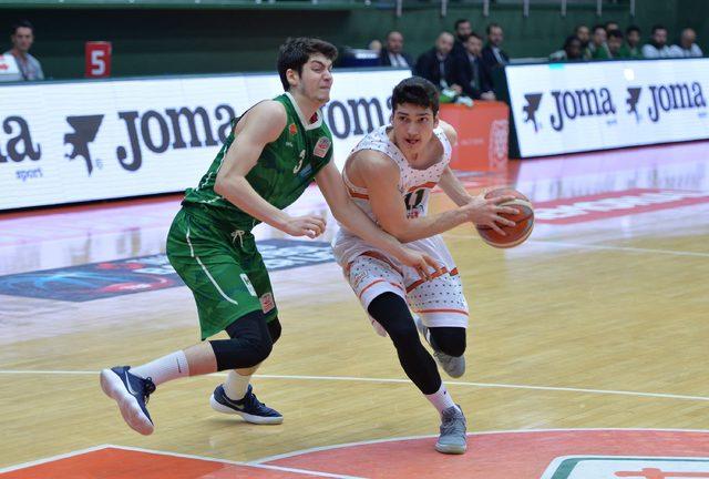 Banvit - Yeşilgiresun Belediyespor: 104-80