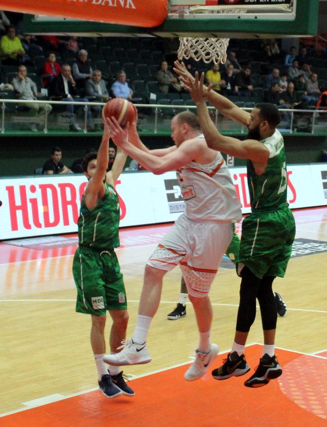 Banvit - Yeşilgiresun Belediyespor: 104-80