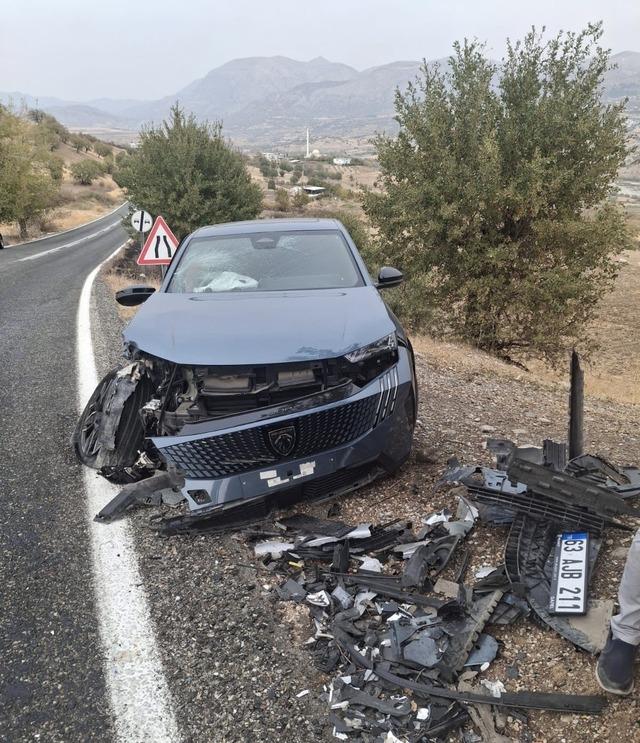 İki otomobil çarpıştı: 10 yaralı 1