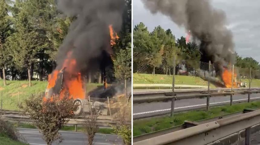 Tuzla’da seyir halindeki tır alev alev yandı