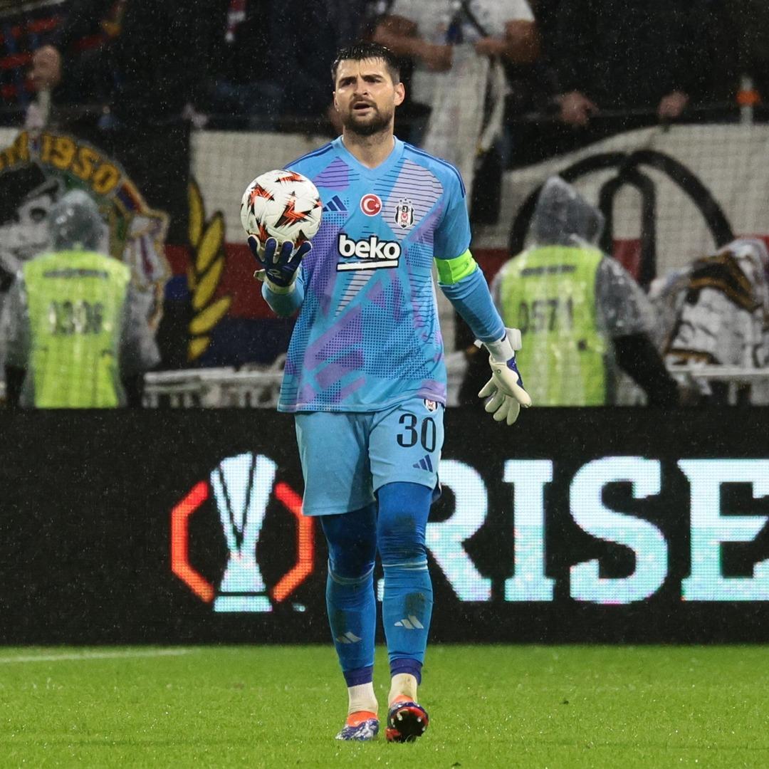 T&uuml;rkiye Futbol Federasyonu nun a&ccedil;ıkladığı listede ismi yer alan Necip Uysal ve Ersin Destanoğlu ile ilgili bahis sitelerinden a&ccedil;ıklama! 1