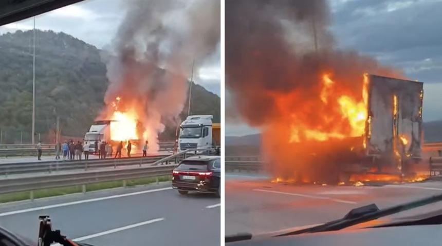 Beykoz'da seyir halindeki kamyon alev alev yandı