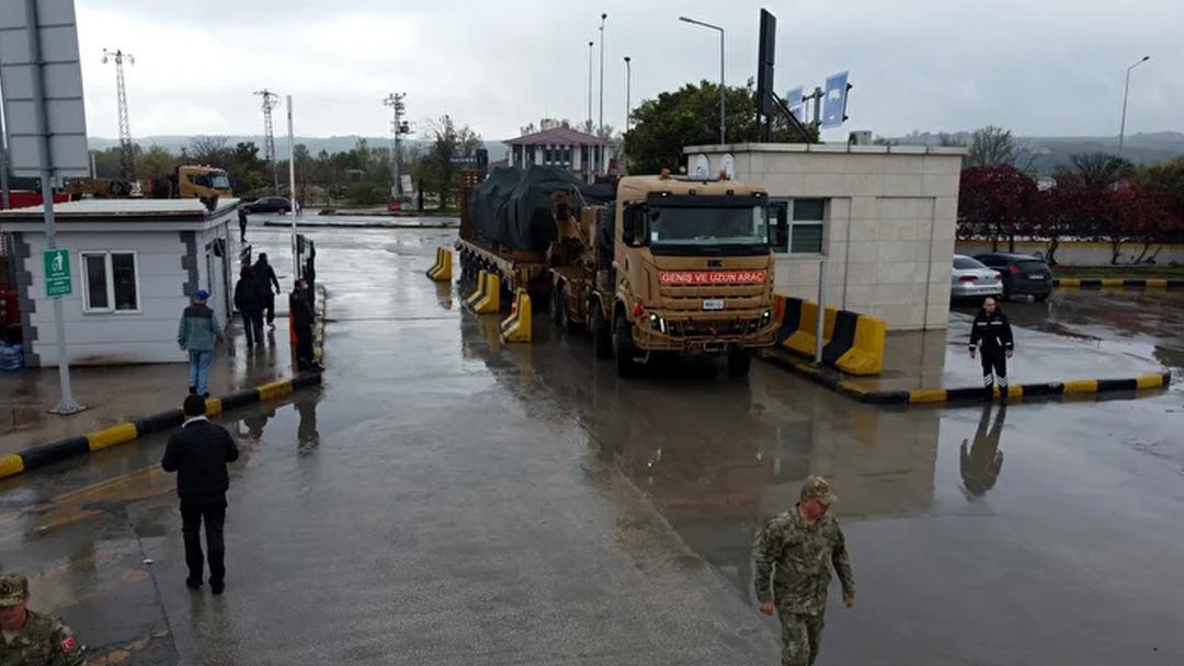 TSK birlikleri, NATO tatbikatı i&ccedil;in Kapıkule den &ccedil;ıkış yaptı 1