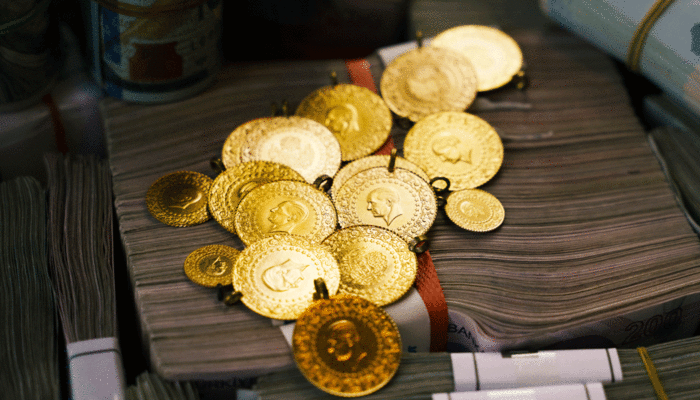 'Altının fiyatı gene ucuz' Uzman isimden 'elinde altın olanlara' uyarı