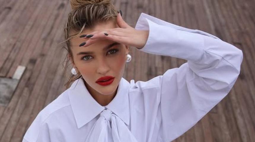 Melisa D&ouml;ngel'e sosyal medyada mesaj yağıyor! '&Ccedil;ok fazla teklif alıyorum...' deyip a&ccedil;ıkladı