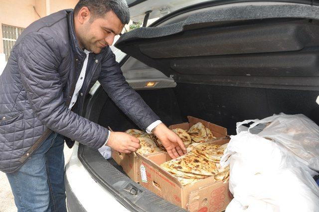 Annelerden Mehmetçik’e sıcak yemek