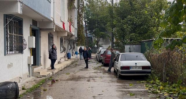Dengesini kaybedip camdan düşen şahıs ağır yaralandı 1