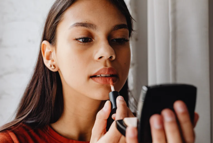 Kışın makyaj yaparken en sevdiğin renkler hangisi? 