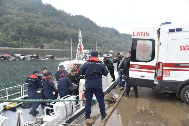 Giresun da tekne alabora oldu: 1 kişi &ouml;ld&uuml;, 2 kişi kurtarıldı 2