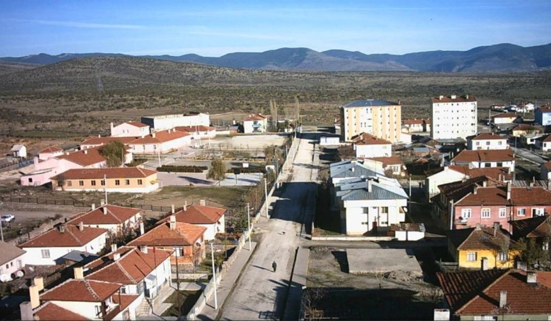 Bolu nun en eski yerleşim bölgelerinden biri... O ilçe kademe düşecek! Belediye başkanı "Böyle bir sonu hak etmiyoruz" diyerek gözyaşlarına boğuldu 1
