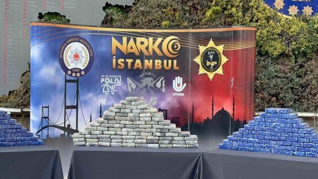 İstanbul&rsquo;da narkotik operasyonu: 494 kilogram uyuşturucu madde ele ge&ccedil;irildi 2