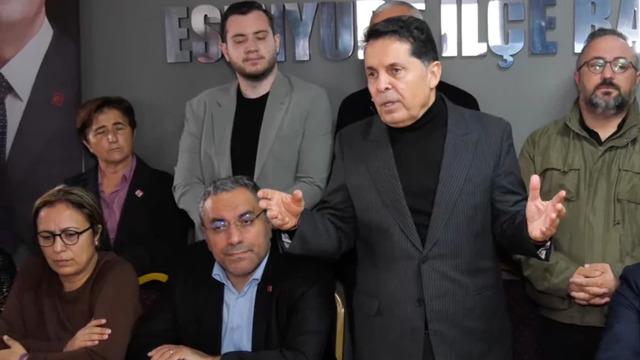 Ahmet Özer'den Bahçeli açıklaması: Türkiye'nin barışmasının zamanının geldiğini gösteriyor İmamoğlu ile karşılaşmasını anlattı