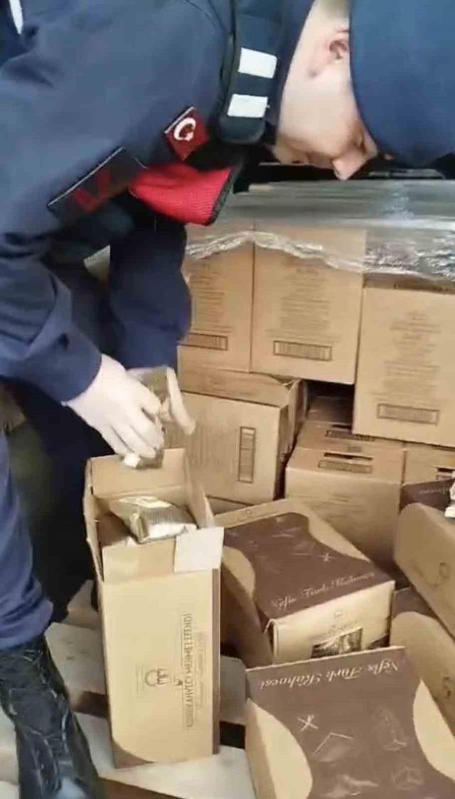 Sahte kahve operasyonunda 1 milyon 200 bin liralık &uuml;r&uuml;n ele ge&ccedil;irildi 2