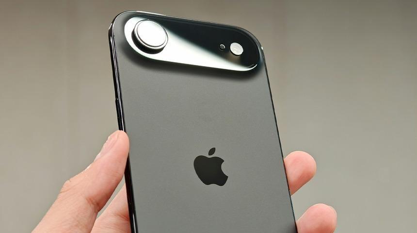 iPhone Air'a olan d&uuml;ş&uuml;k ilgi, sadece Apple'ı etkilememiş: "Ya iptal ettiler ya da dondurdular"