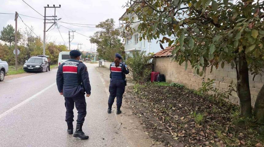 Ş&uuml;pheli valiz ekipleri teyakkuza ge&ccedil;irdi