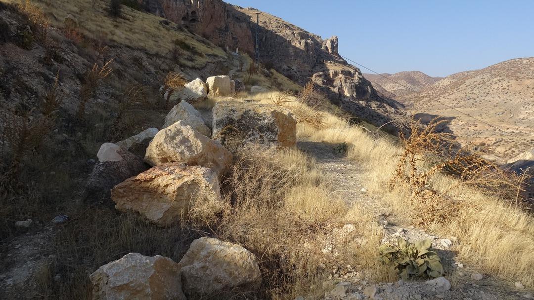 Depremden sonra kabusa d&ouml;nd&uuml;! &Uuml;rk&uuml;ten sesler &ccedil;evre halkını huzursuz ediyor... 3