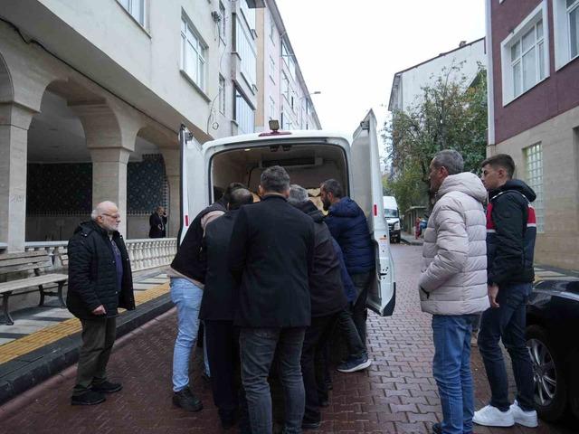 Dere yatağında cenazelerine ulaşılan anne ve oğlunun cenazesi ilçeye getirildi 4