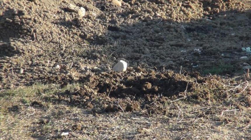 Arazide bulduğu cisim 10 yaşındaki Berat'ın elinde patladı!