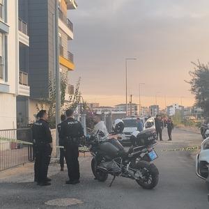 Antalya'da aile katliamı! Eşi ve 2 çocuğunu tabancayla vurarak öldürdü