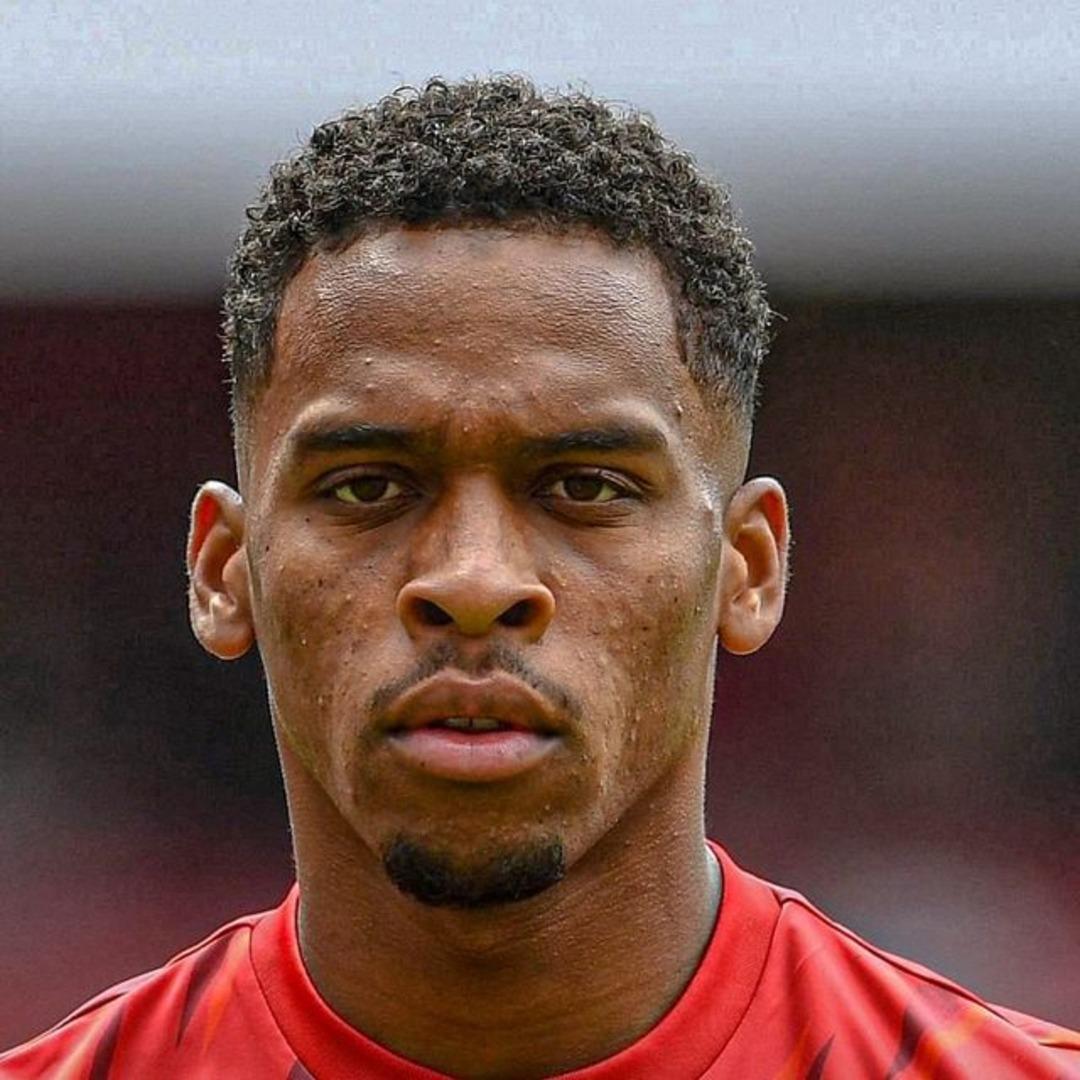 Fenerbah&ccedil;e de y&ouml;netim Feyenoord oyuncusu Quinten Timber transferi i&ccedil;in Hollanda da! Transferde sıcak gelişme duyuruldu... 1