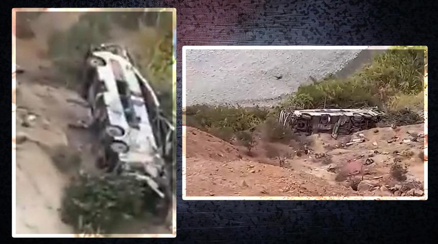 Peru&rsquo;da kamyonetle &ccedil;arpışan yolcu otob&uuml;s&uuml; şarampole yuvarlandı: 37 &ouml;l&uuml;, 13 yaralı