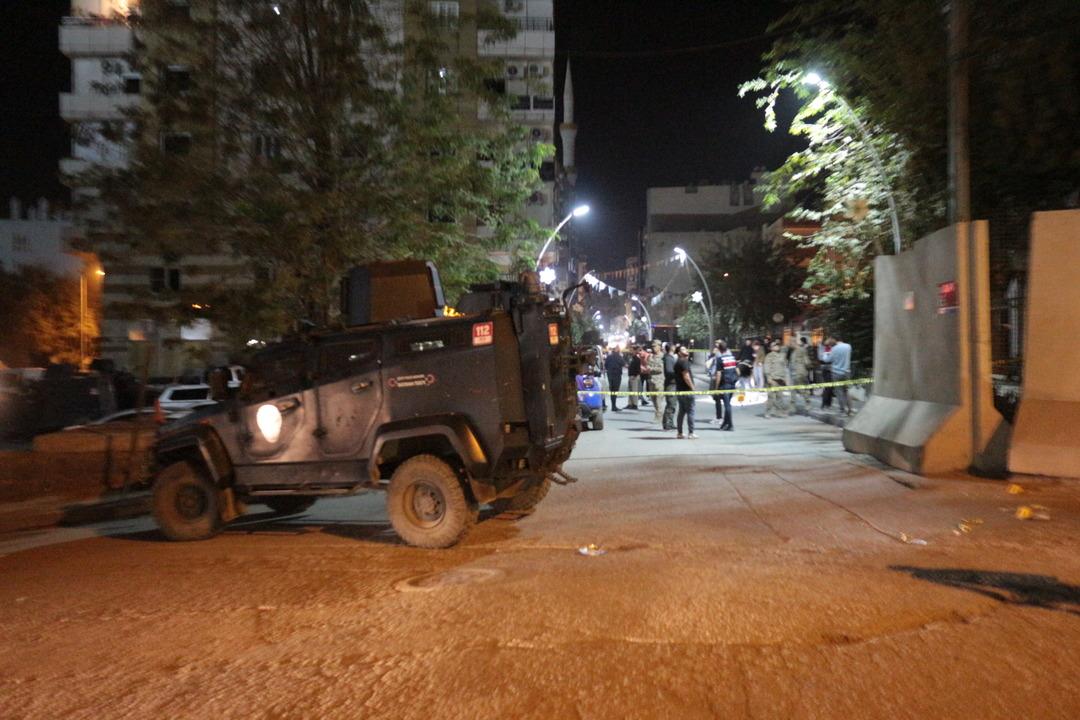 Şırnak ta adliye &ouml;n&uuml;nde silahlı saldırı: 1 kişi hayatını kaybetti 1