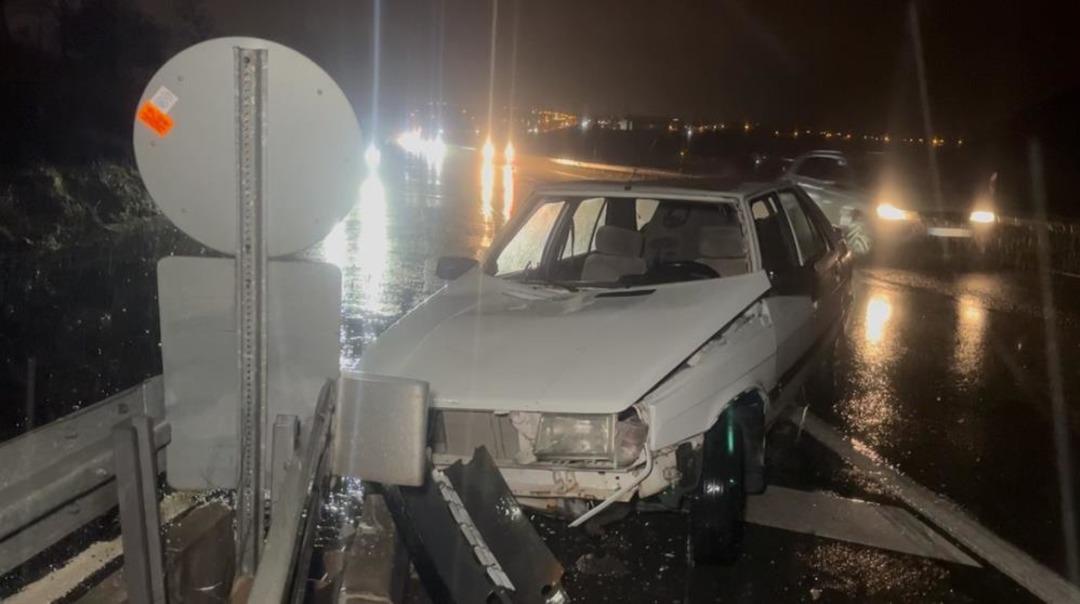 Hurdaya dönen otomobilden yara almadan çıktı, "Emniyet kemeri takmasam camdan çıkardım" dedi 1