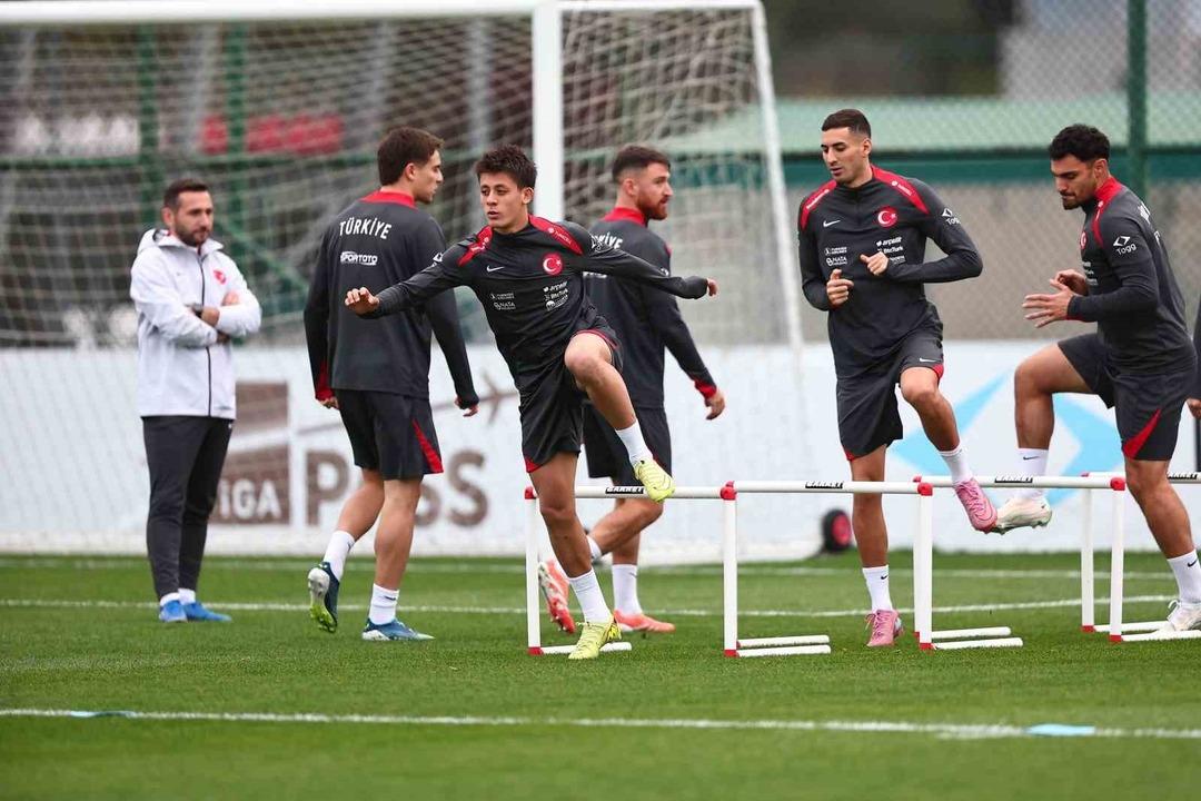 A Milli Futbol Takımı’nda Bulgaristan mesaisi sürüyor! 2