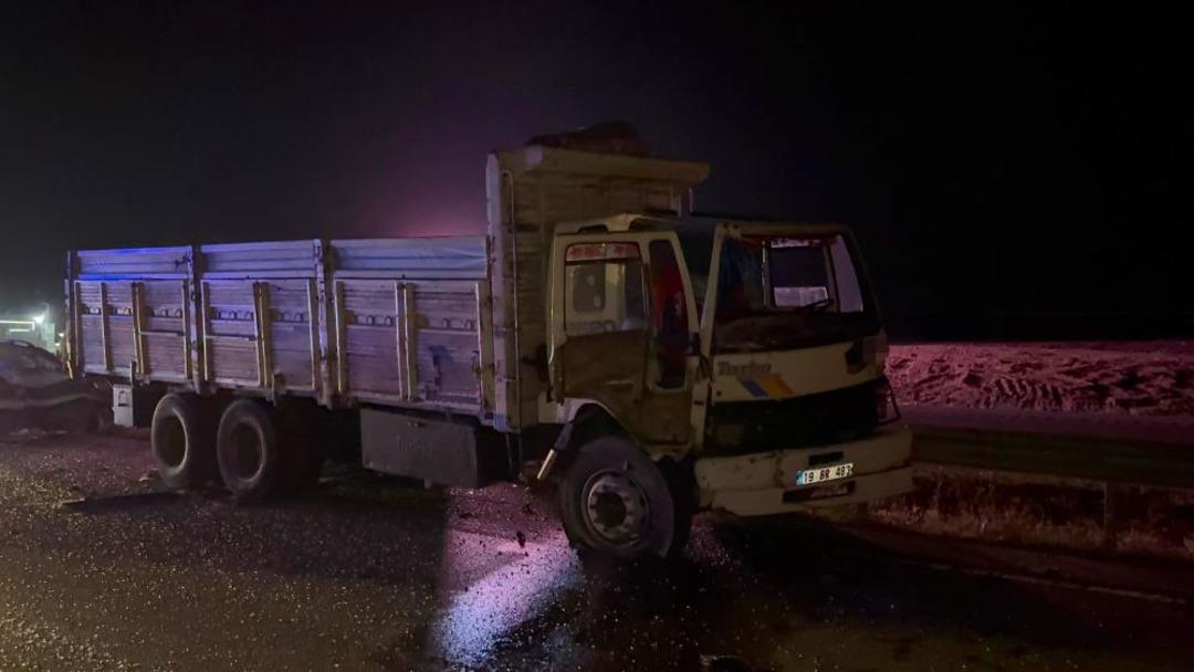 &Ccedil;orum&rsquo;daki 5 ara&ccedil;lı zincirleme kazada 3 kişi yaralandı 1