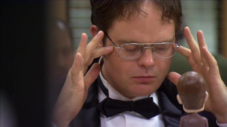 Komşundan geç saatte gürültü geliyor, ne yaparsın? 