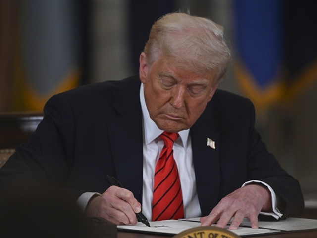 Trump imzaladı! 43. gün sonra sona erdi... ABD'de hükümetin en uzun süreli kapanmasıydı