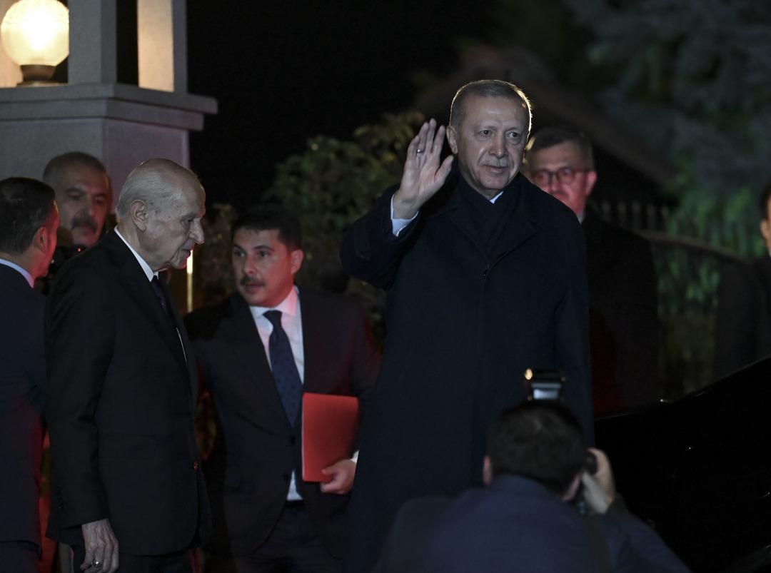 Kırmızı dosyada ne var? Erdoğan ve Bahçeli görüşmesinde dikkat çeken fotoğraf karesi 3