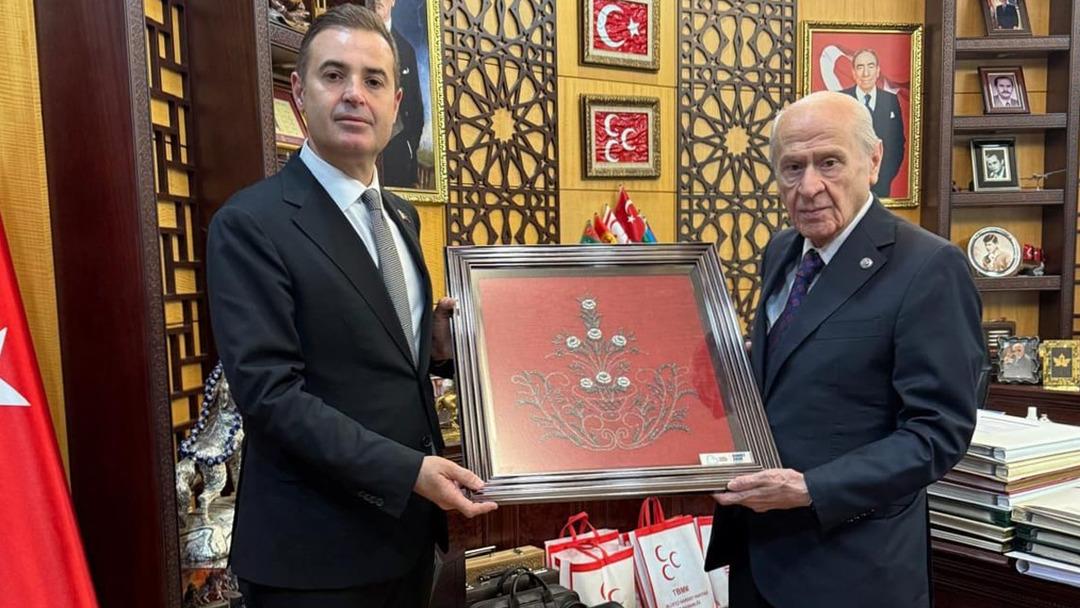 CHP li Ahmet Akın dan art arda s&uuml;rpriz ziyaretler! &Ouml;nce MHP sonra AK Parti 1