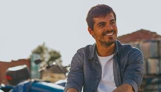 Sette aşk bombası patladı! Gönlünü güzel oyuncuya kaptırdı