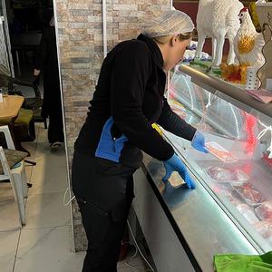 Kasap dükkanında korkunç manzara! Zabıtalar bile şoke oldu: "Ben hiçbir işletmede böyle bir şey görmedim ya!"