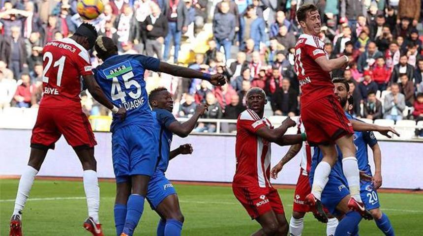 Sivasspor yenilmezlik serisini s&uuml;rd&uuml;rd&uuml;