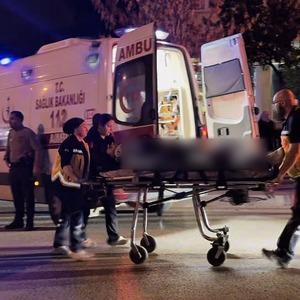 Yola kontrolsüz çıkan otomobil, motosikletle çarpıştı: 1 yaralı