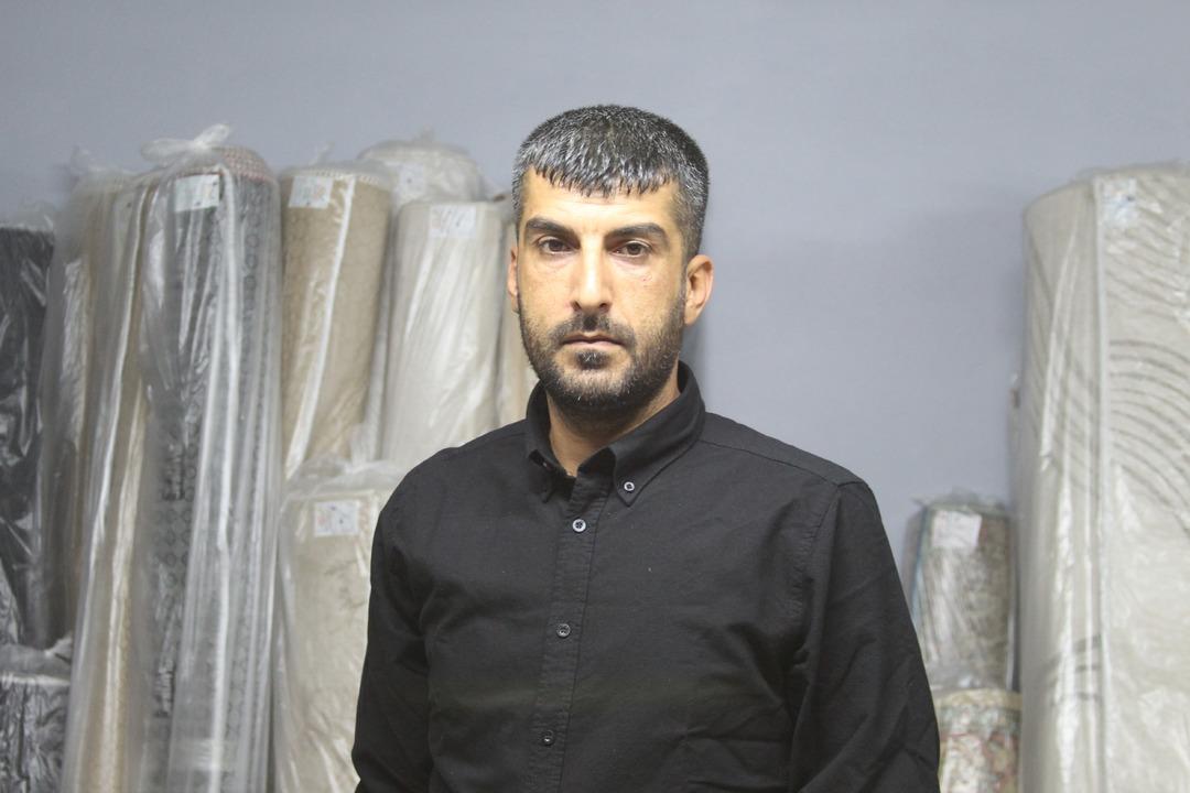 Halıdan servet çıktı! Altınları görünce şaşkına uğradı, bakın ne yaptı 1