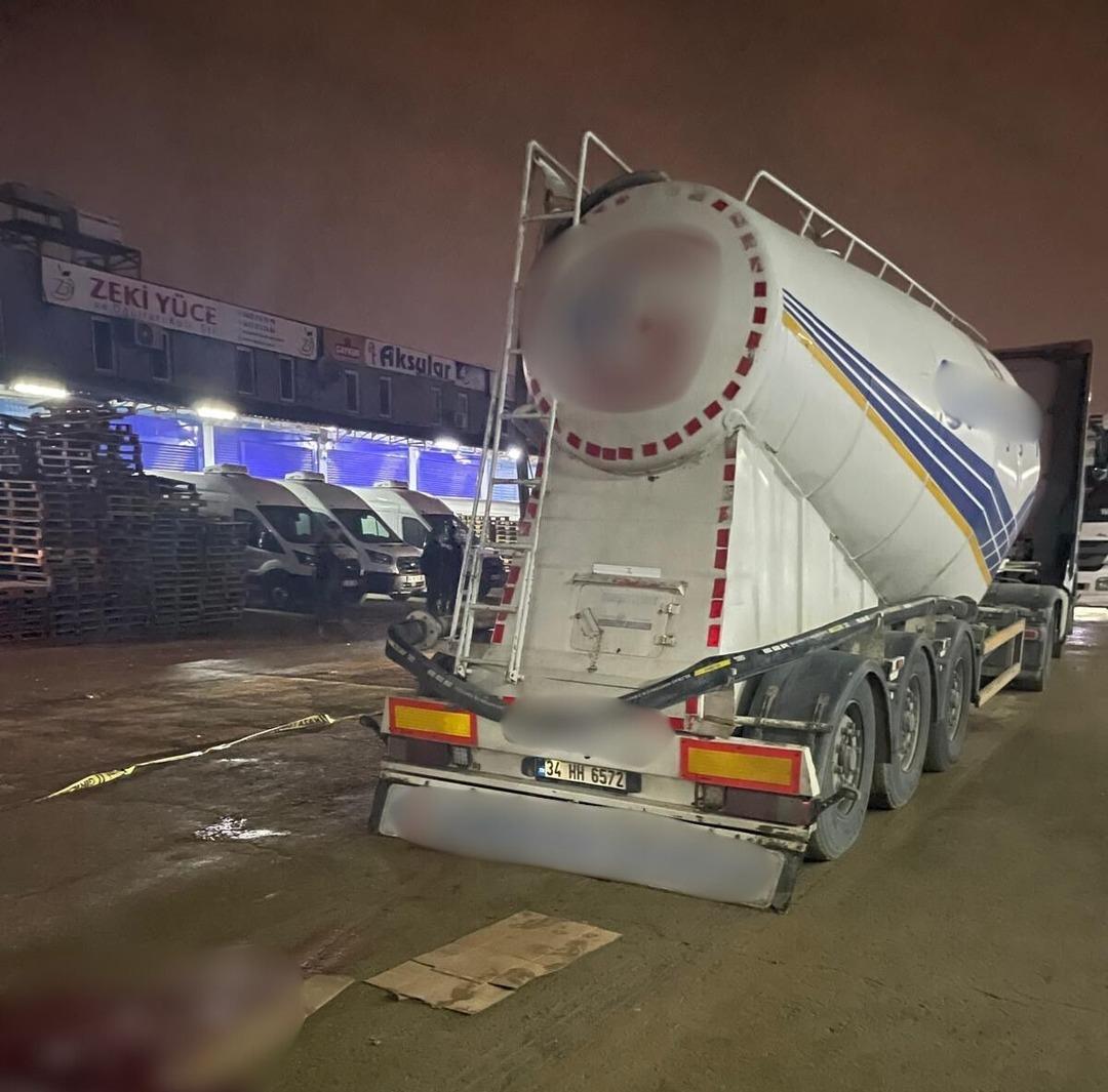 Silobas tankının altında korkunç ölüm: TIR şoförü arızayı gidermek isterken canından oldu! 2