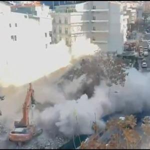 Yer: Ankara! Kontrollü yıkım sırasında 4 katlı bina çöktü