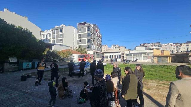 600 Evler Mahallesi’nde apartman dairesinde yangın paniği 2